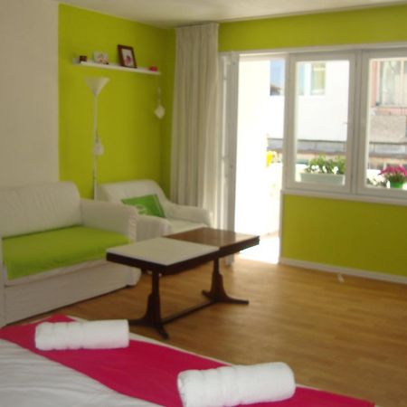 Guest Rooms Colours Kazanlŭk Exteriör bild