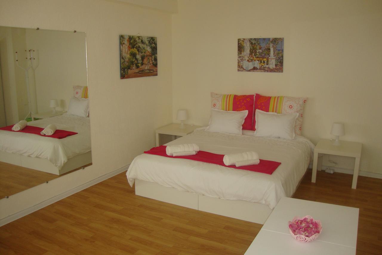 Guest Rooms Colours Kazanlŭk Exteriör bild