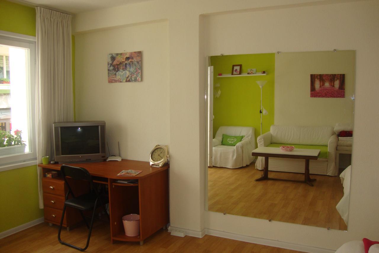 Guest Rooms Colours Kazanlŭk Exteriör bild